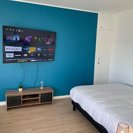 דירה Le Niel - Spacieux - Wifi - Parking Gratuit 19h-7h קלרמונט-פרנד